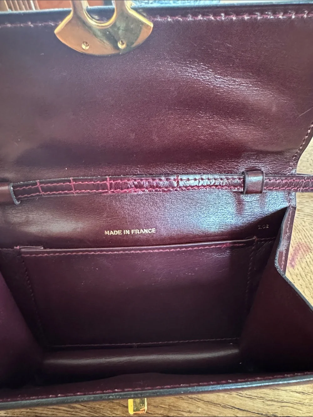 CELINE Vintage Front Lock Shoulder Bag Purse Croc Embossed Bordeaux Leather